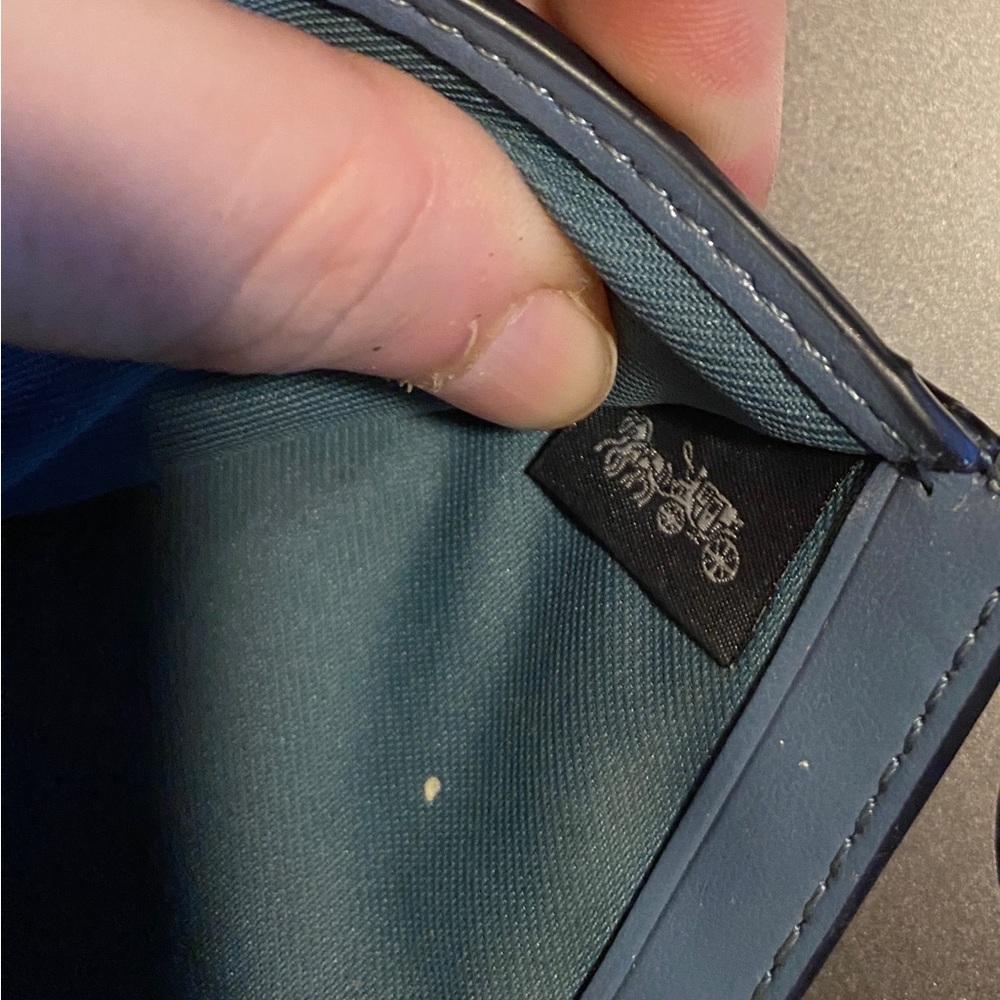 Coach Foldable Wallet - Picture 6 of 7
